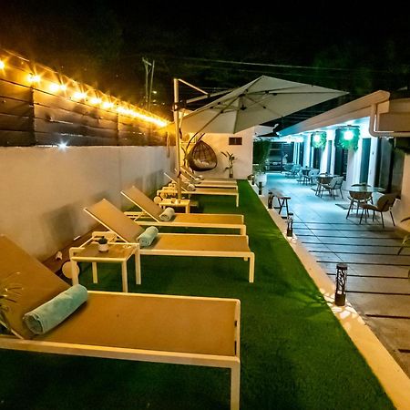 Anika Boutique Suites Coco Bagian luar foto