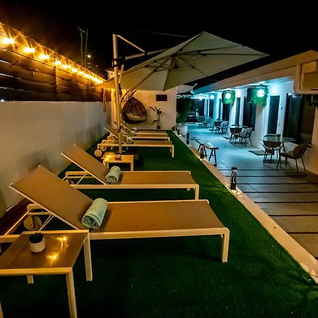 Anika Boutique Suites Coco Bagian luar foto