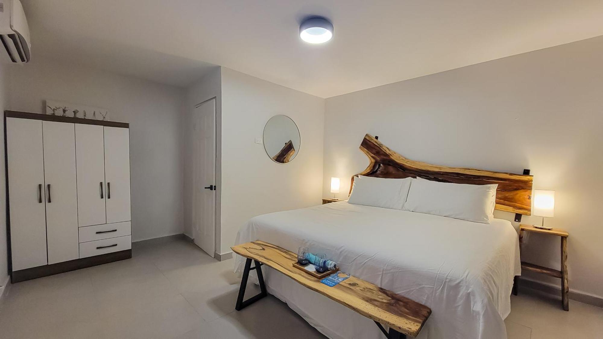 Anika Boutique Suites Coco Bagian luar foto
